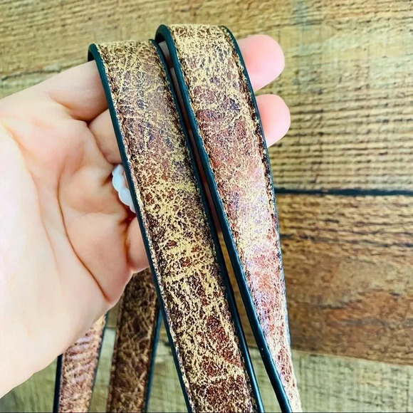 Black Rivet Tote - Picture 5 of 6